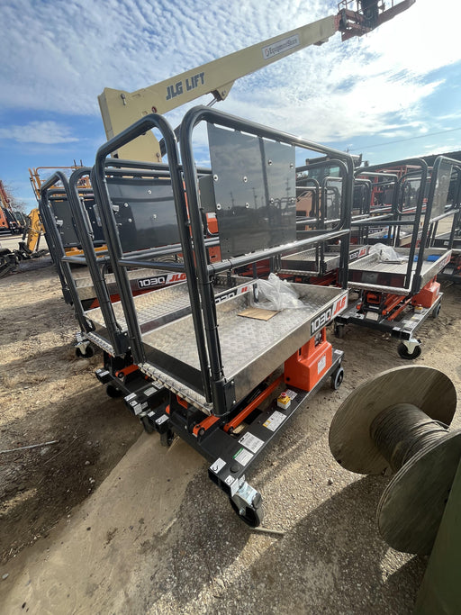 2023 JLG 1030P