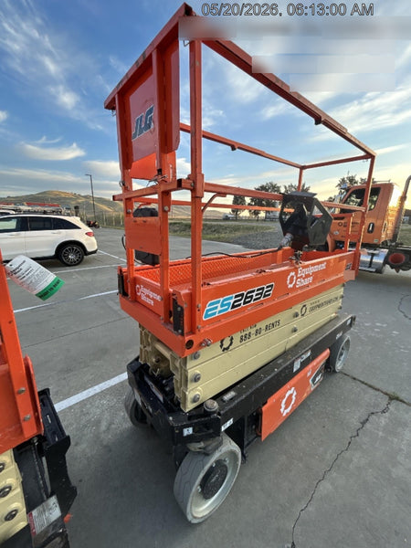 2022 JLG ES2632