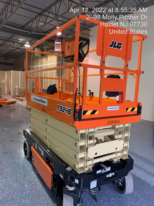 2022 JLG R3246