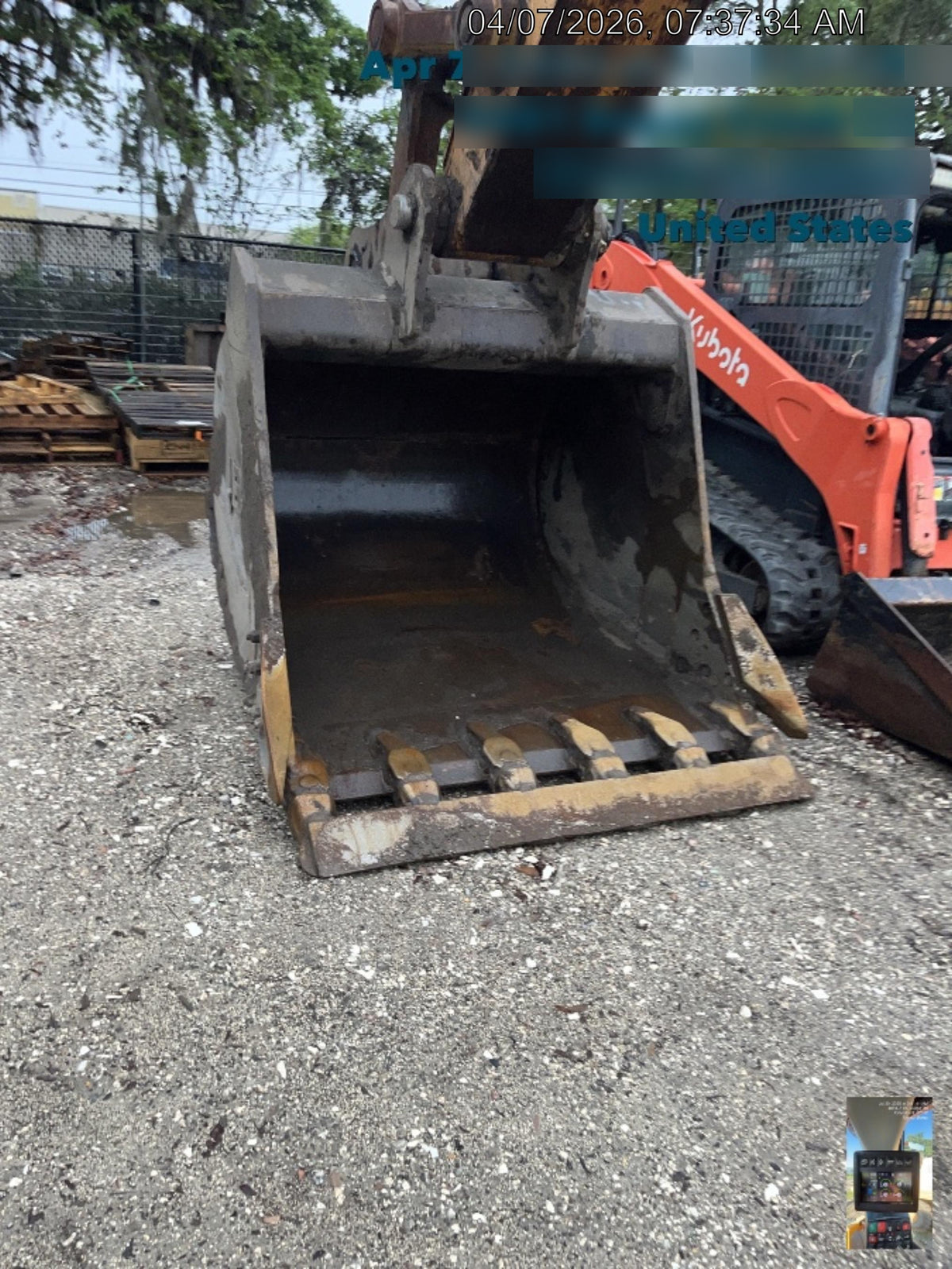 2017 Case CX350D CAB A/C, 13'-3" ARM, STEEL TRACKS