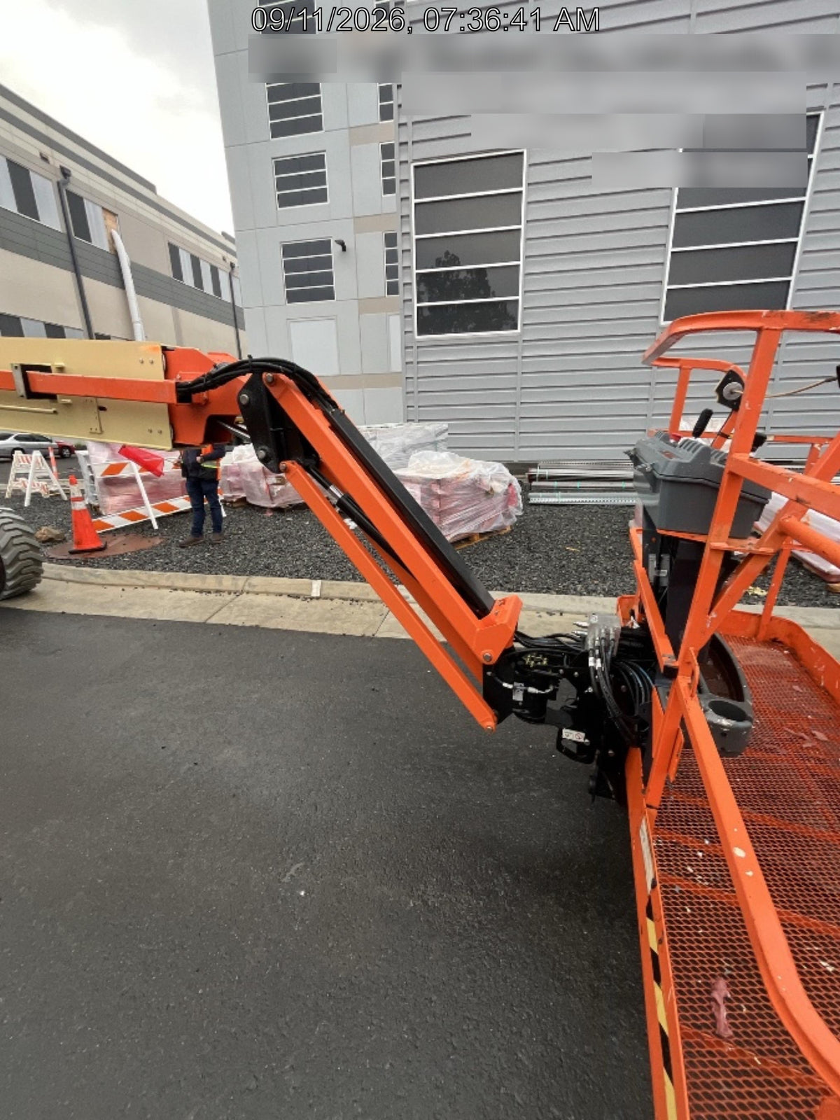 2021 JLG EC600SJ