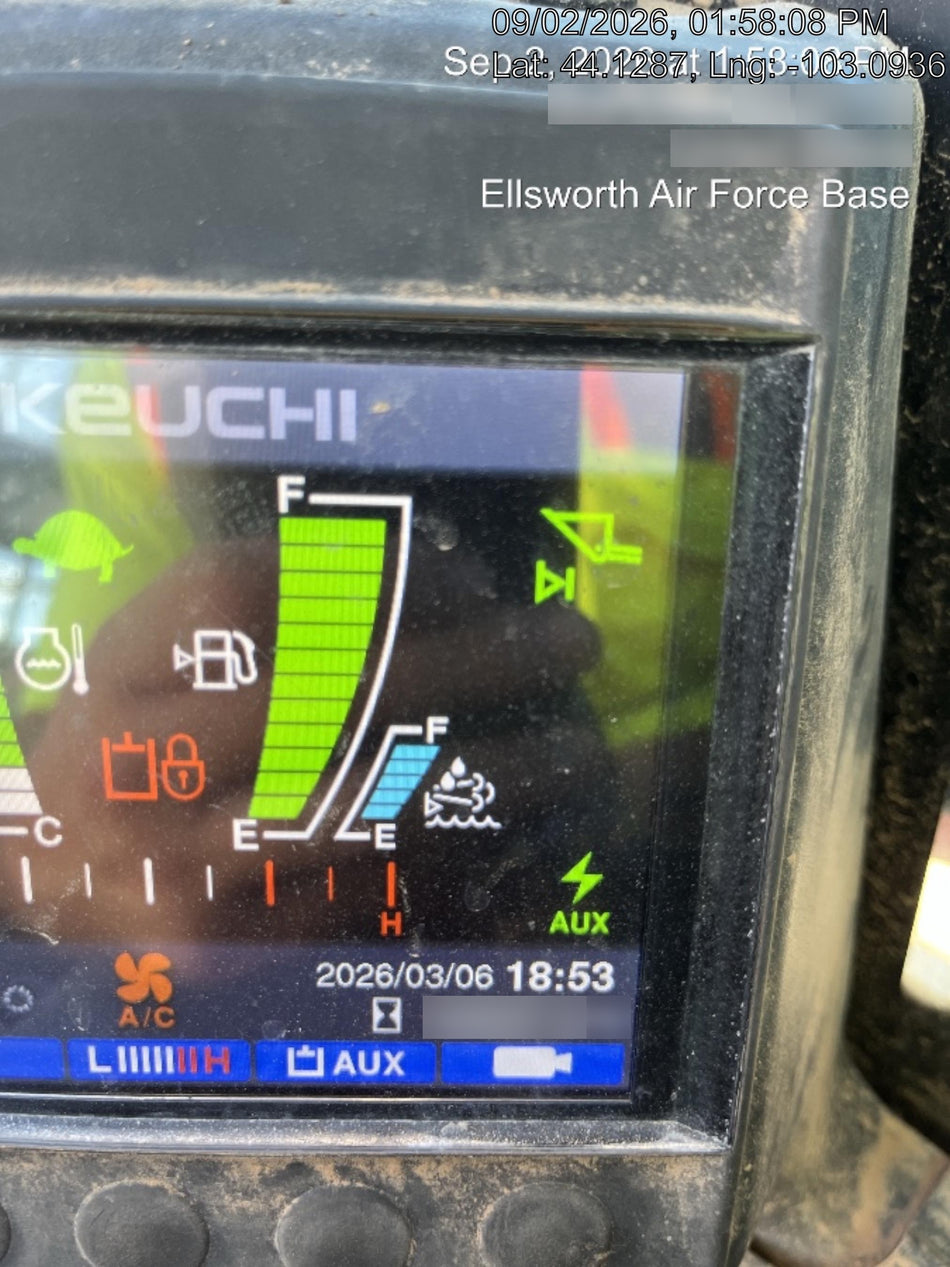 2022 TAKEUCHI TL12V2-CR