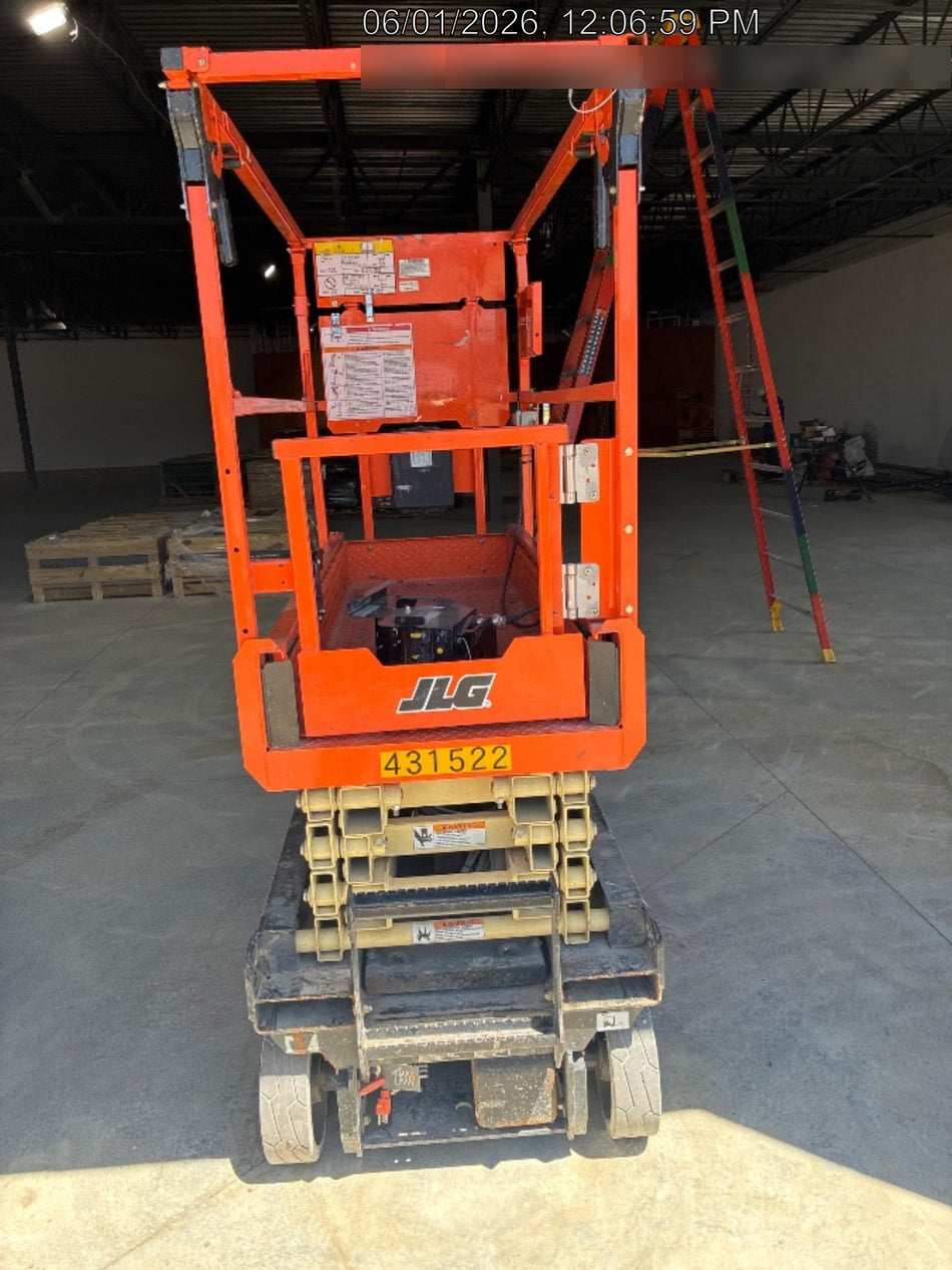 2024 JLG ES1932