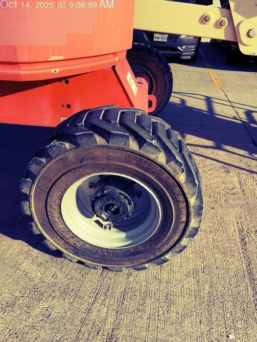 2019 JLG 450AJ