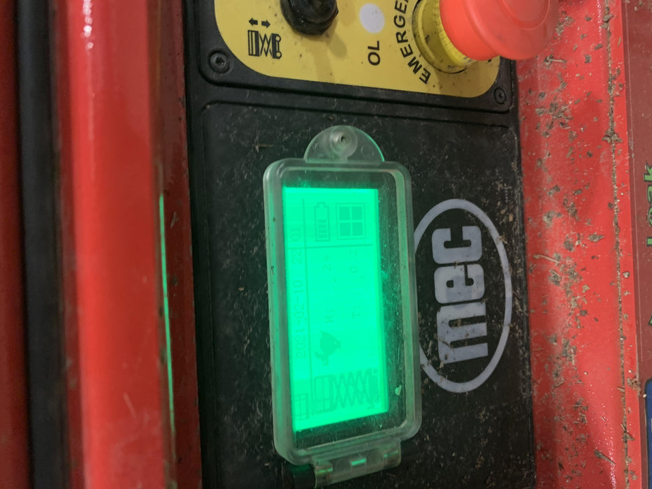 2020 MEC 1330SE Solid NM Tires, Steel Swing out Doors, LCS, Beacon, 900W Invertor