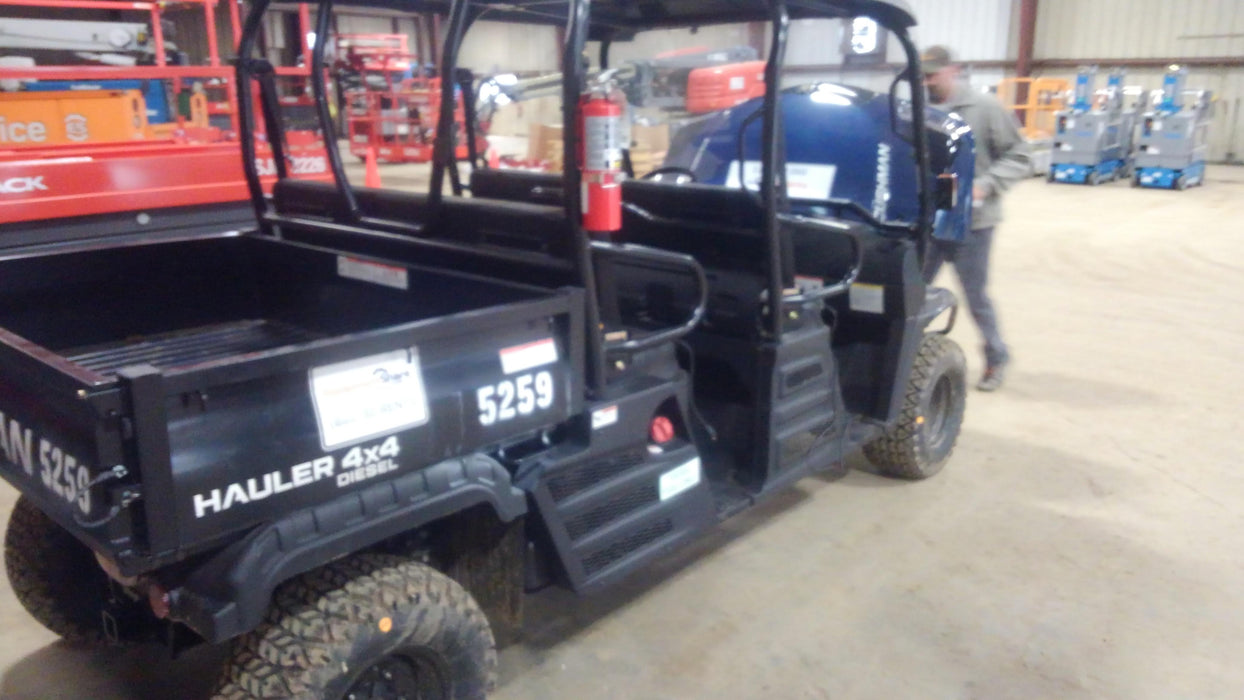 2018 CUSHMAN Hauler 4x4 Crew