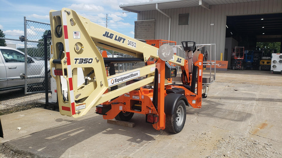 2022 JLG T350