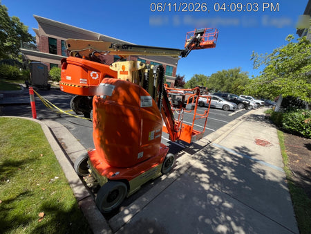 2021 JLG 26E