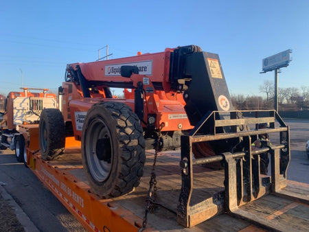 2020 Skytrak 8042 74 Hp, FF Tires, Work Lights, Beacon, Aux Hydraulics, Back up Alarm, Lifting Eye, ES Decals