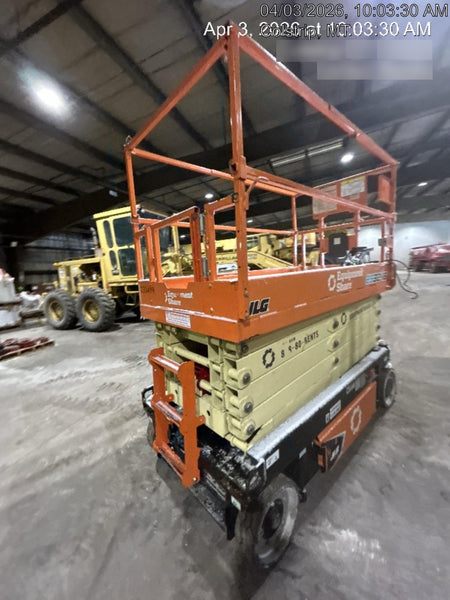 2022 JLG ES3246