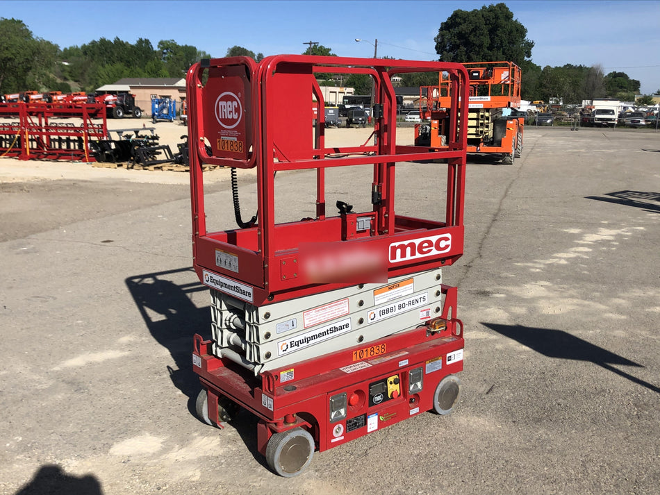 2020 MEC 1330SE Solid NM Tires, Steel Swing out Doors, LCS, Beacon, 900W Invertor
