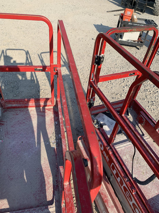 2020 MEC 1330SE Solid NM Tires, Steel Swing out Doors, LCS, Beacon, 900W Invertor