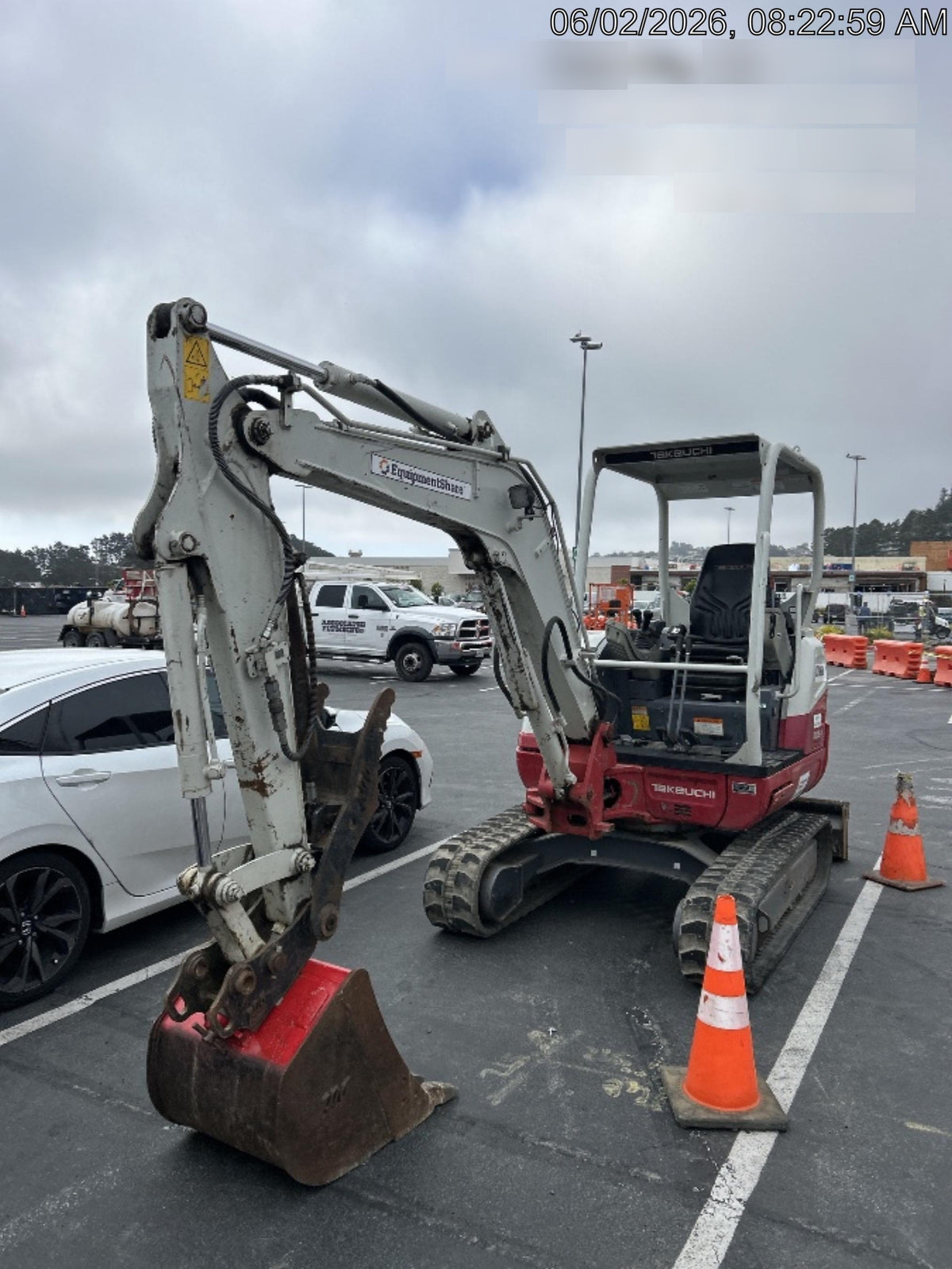 2022 TAKEUCHI TB235-2R