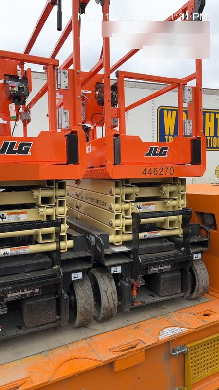 2024 JLG ES1932