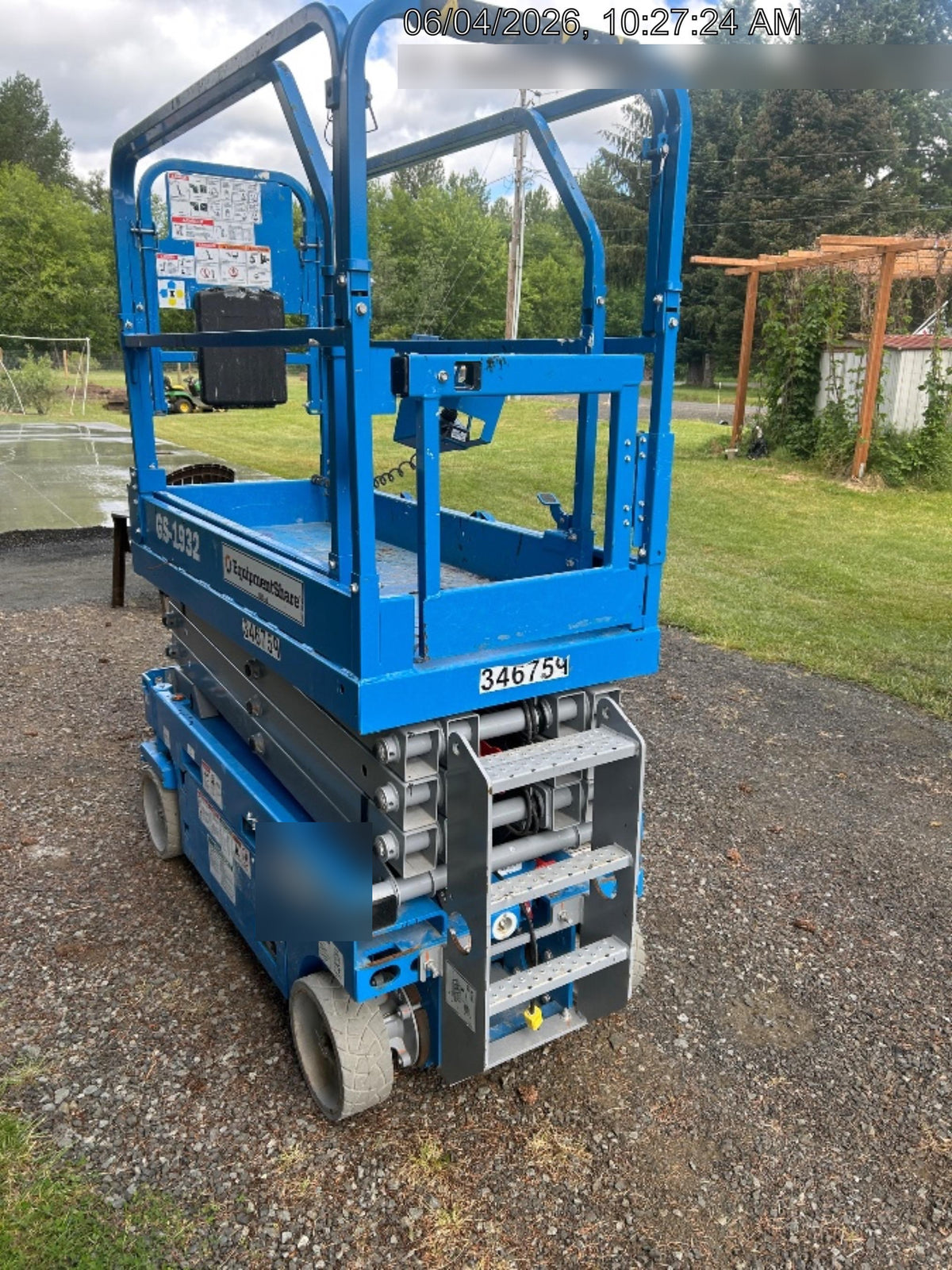 2023 GENIE GS-1932