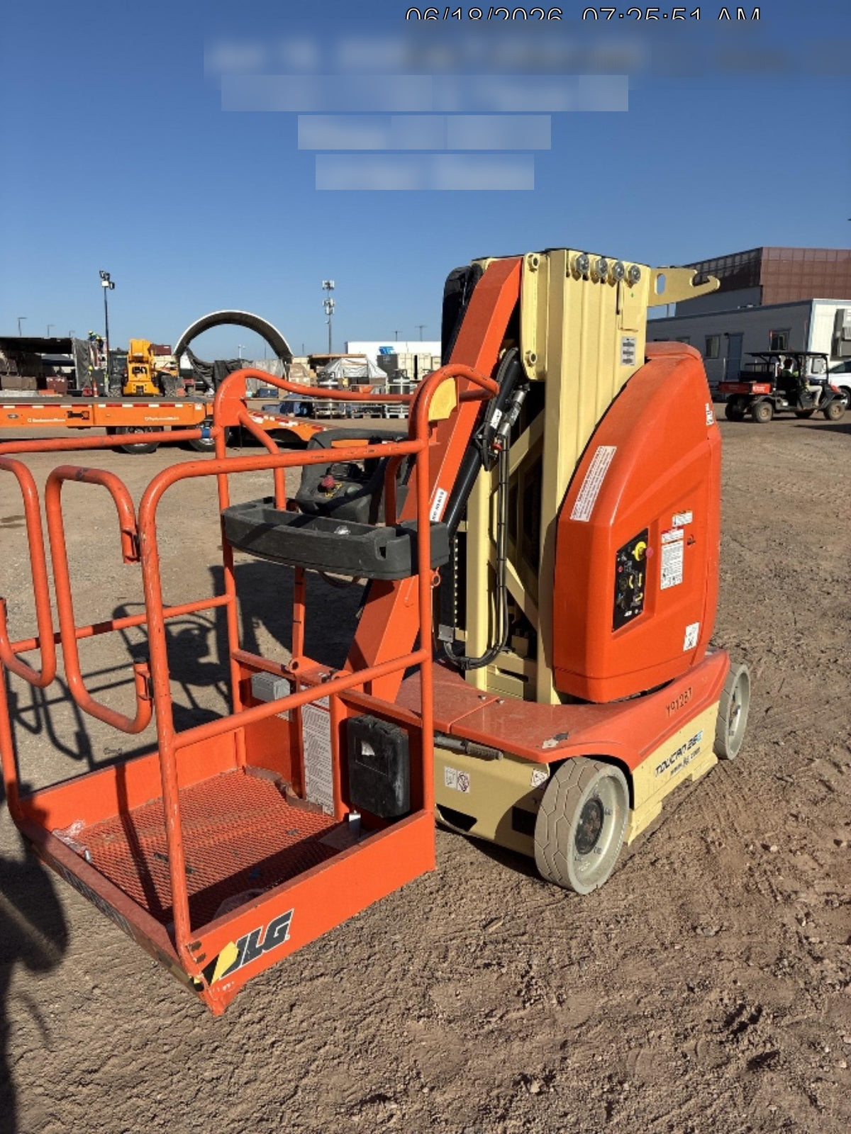 2021 JLG 26E