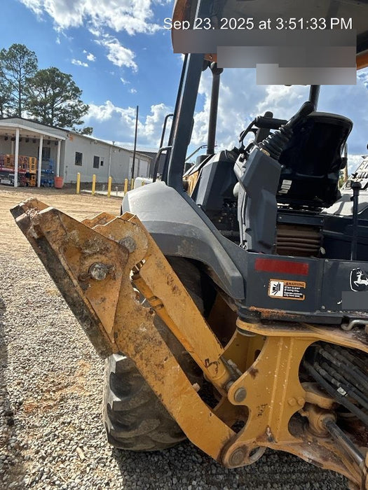 2019 John Deere 310LEP - Extendable Stick 4WD, Canopy, Extendable dipper, ISO Controls, 2 way Auxiliary Hydraulics, 4 in 1 Loader bucket w/ hook, Beacon w/ Buckets: 12”, 18”, and 24