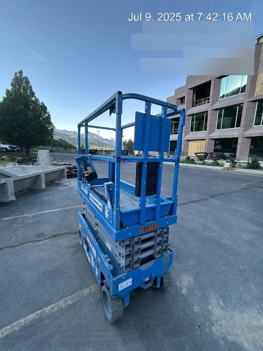 2020 Genie GS-1930 Solid Non Marking Tires, Beacon, Folding rails with half height swing gate, 800W Inverter