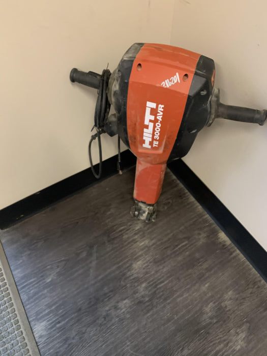 2020 HILTI TE 3000-AVR