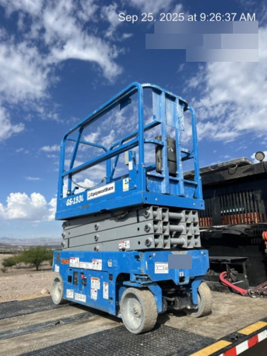 2019 Genie GS-1930 Fixed rails with chain Entry