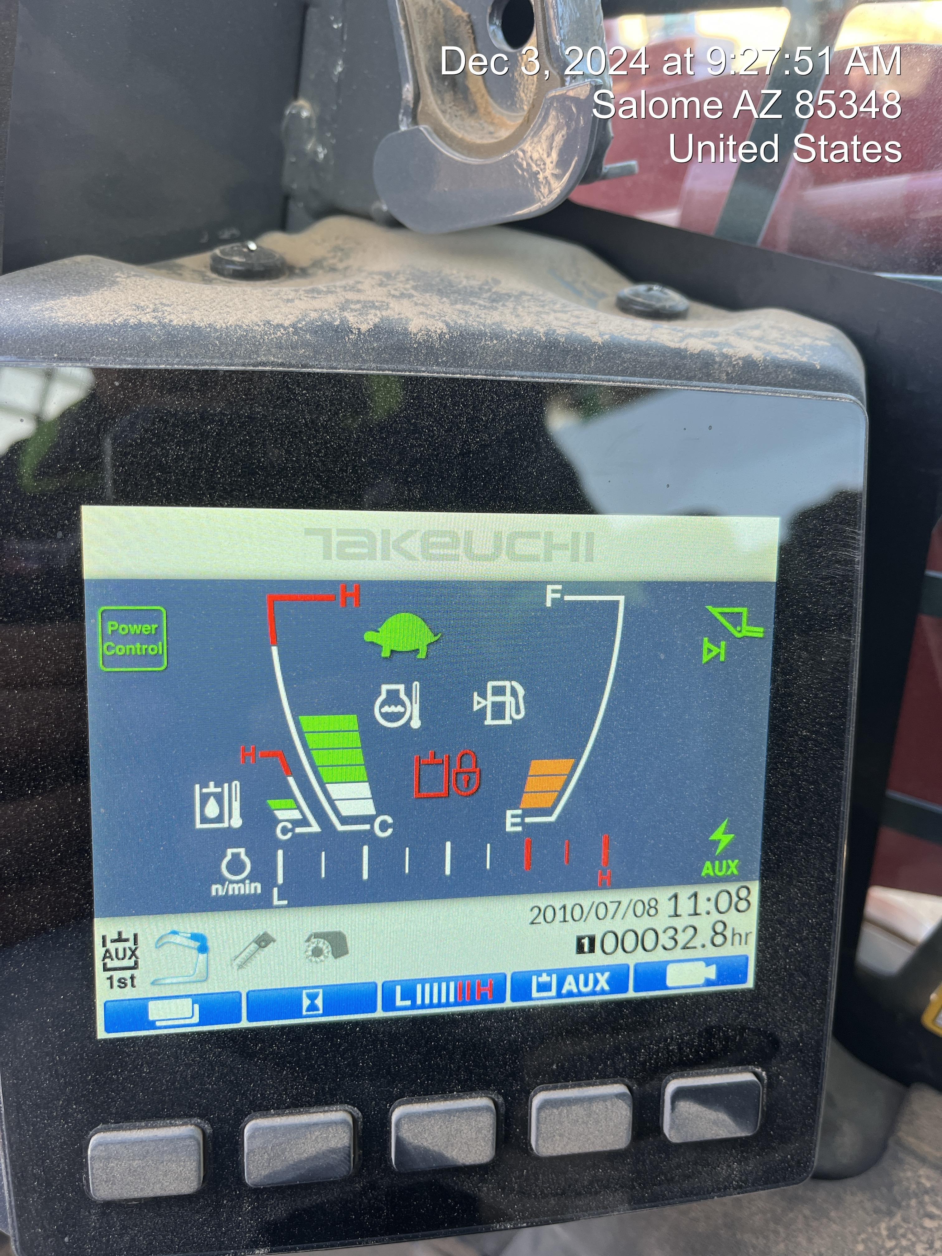 2024 TAKEUCHI TL10V2-CR