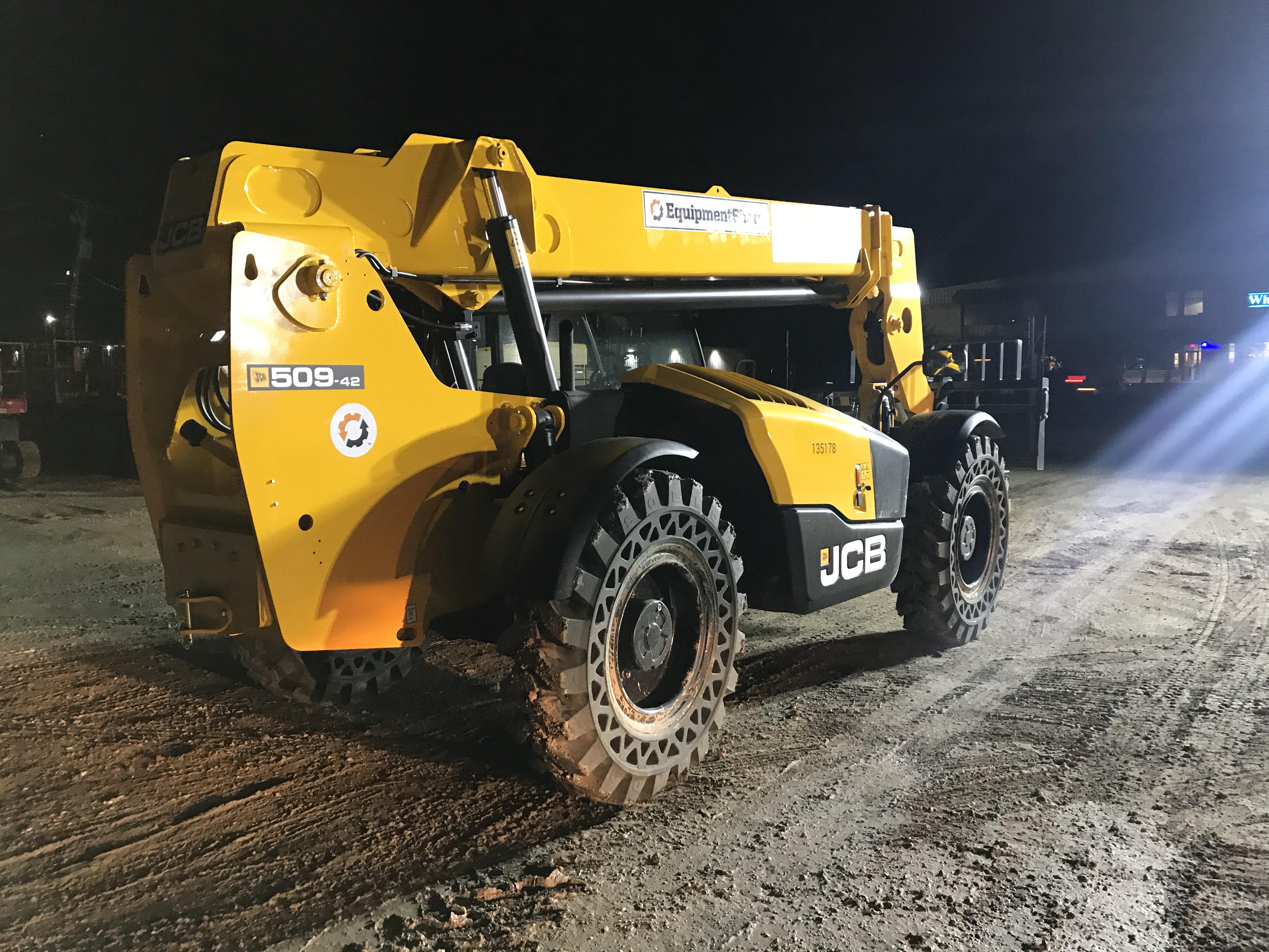 2021 JCB 509-42 74Hp Dsl, Canopy, Sld Tires, LED WL, Bcn, L Hook, EST