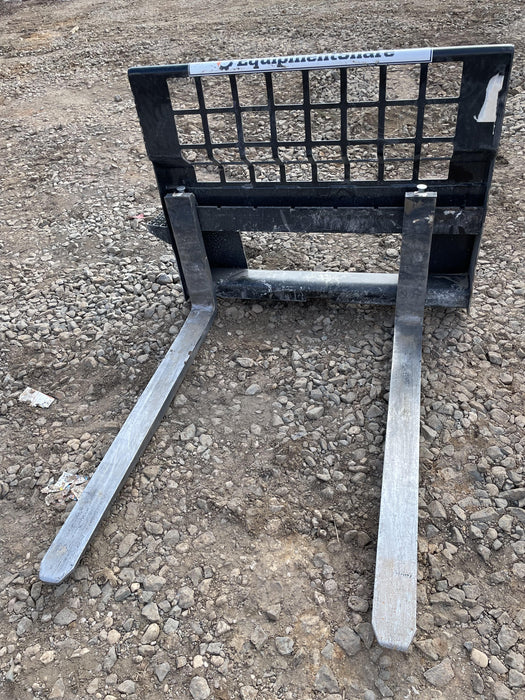 2022 ARROW MATERIAL HANDLING 60" Pallet Forks - Arrow