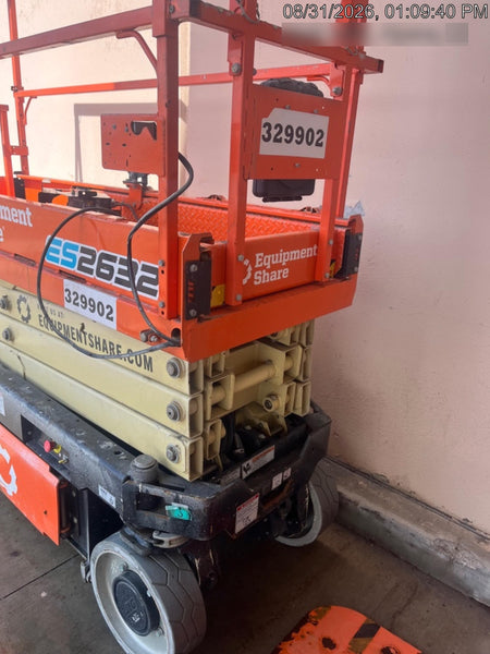 2023 JLG ES2632