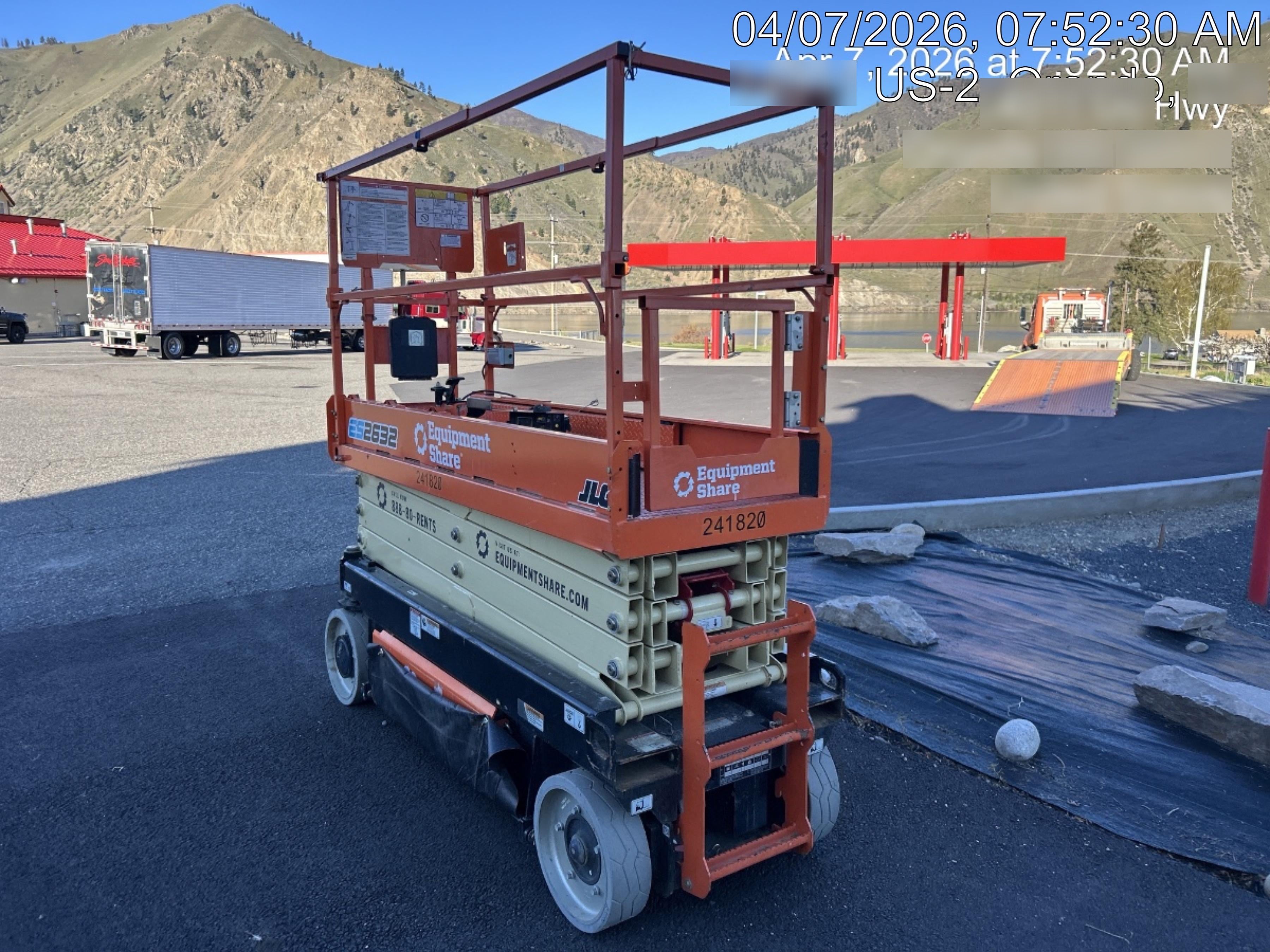 2022 JLG ES2632