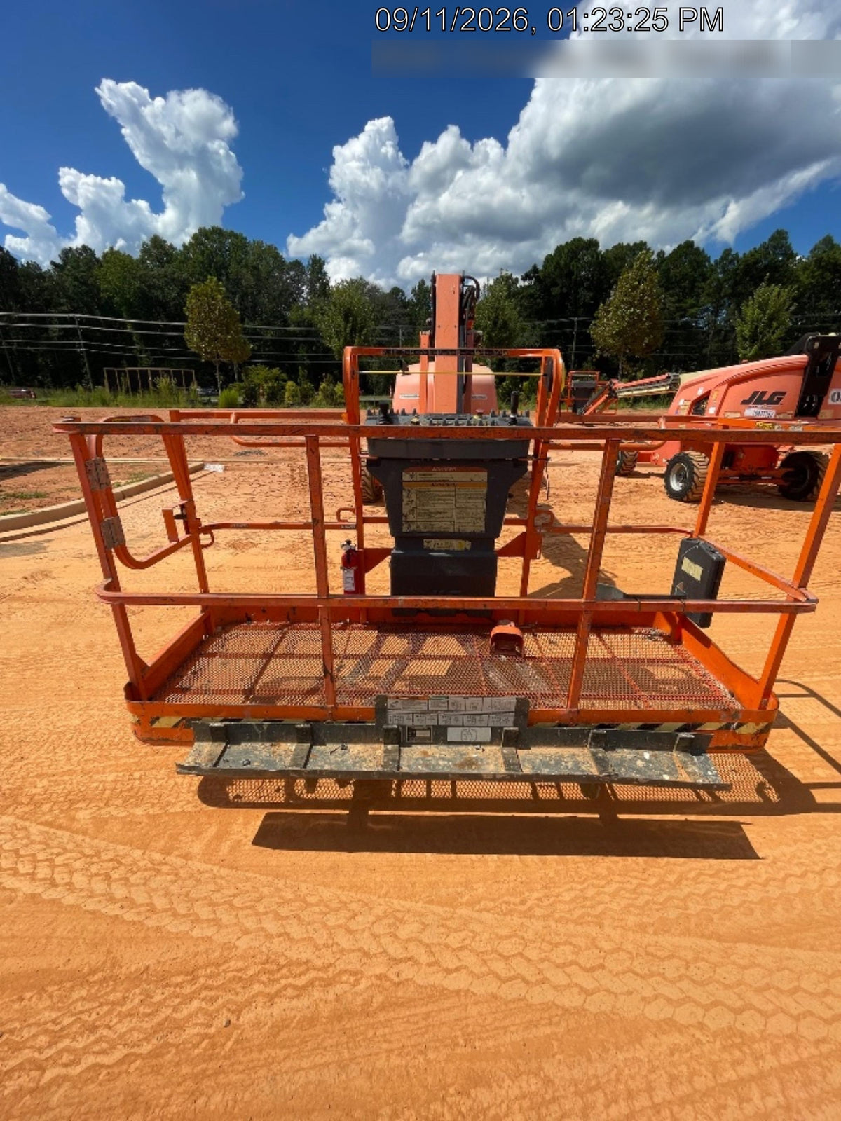 2019 JLG 460SJ