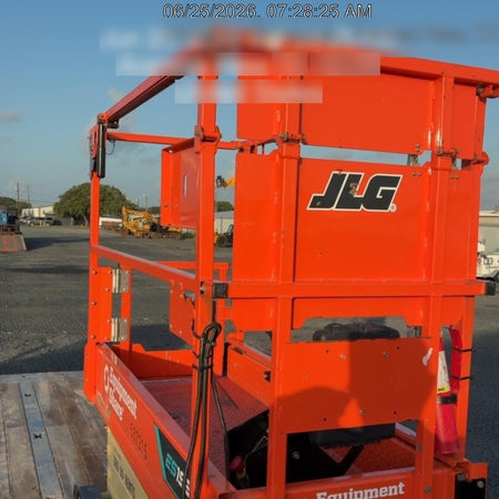 2025 JLG ES1932