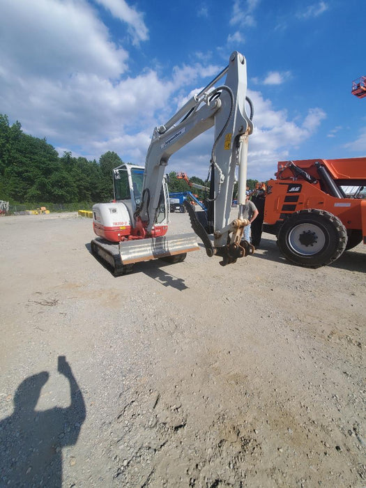 2021 TAKEUCHI TB250-2C