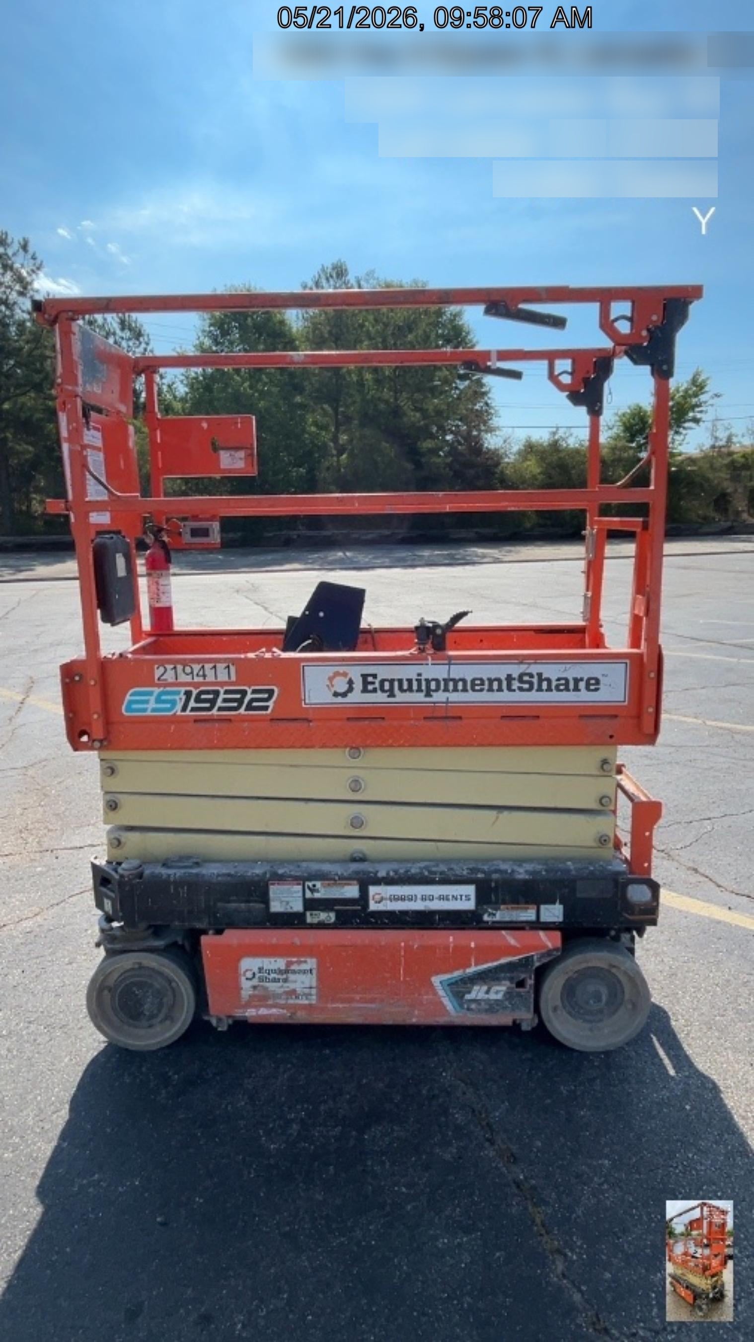 2022 JLG ES1932