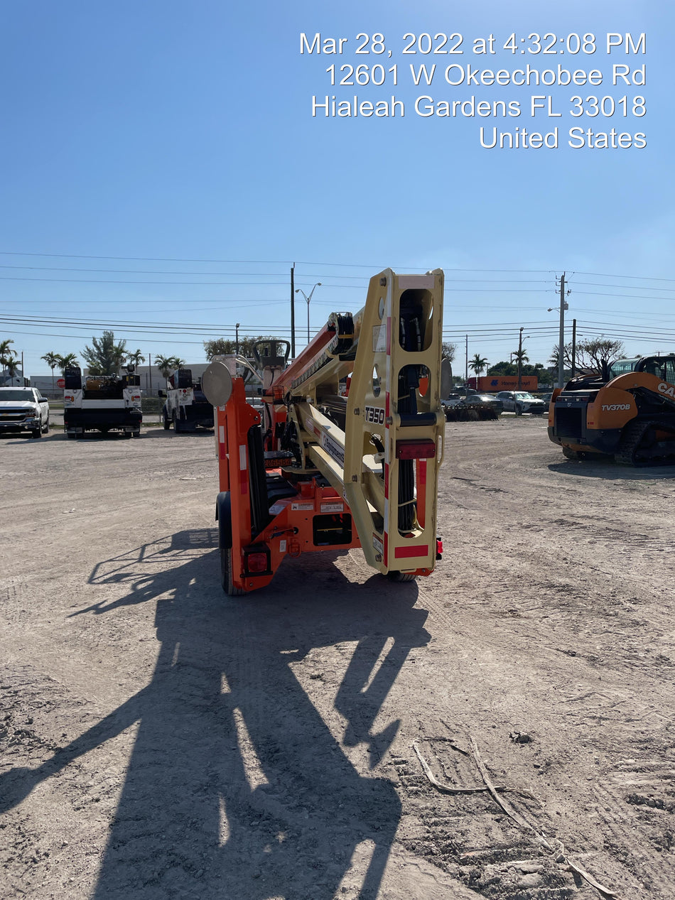 2022 JLG T350