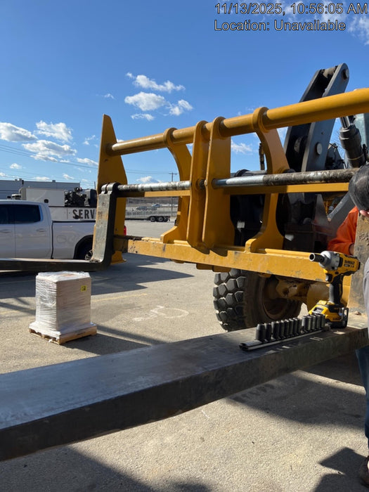 2025 JOHN DEERE 96" Loader Fork Carriage - John Deere