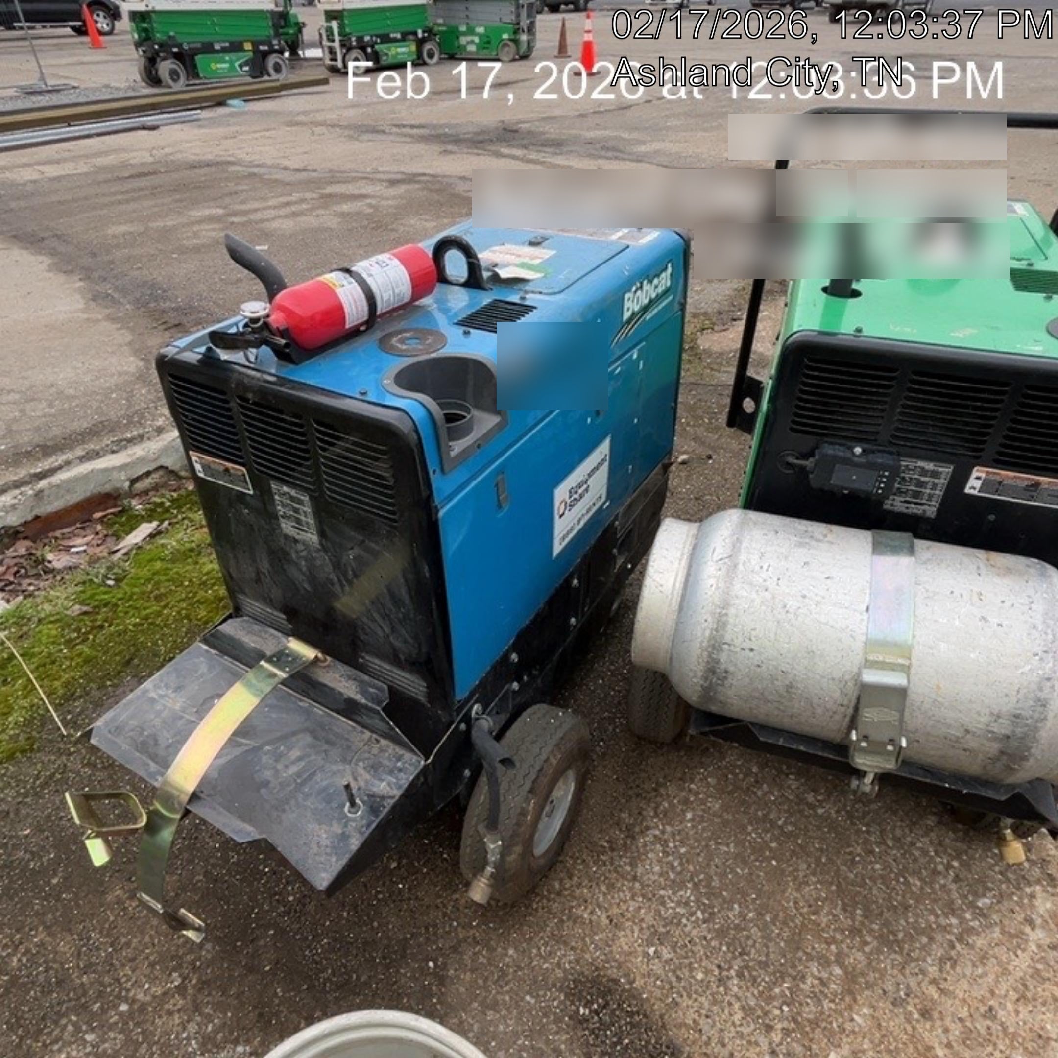 2019 Miller Electric BOBCAT 250 951600 PKG-250 amp Propane Welder, Standard w/Running Gear, Bracket, Hose"250 amp Propane Welder, Standard w/Running Gear, Bracket, Hose
