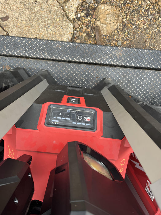 2022 MILWAUKEE MXF041-1XC