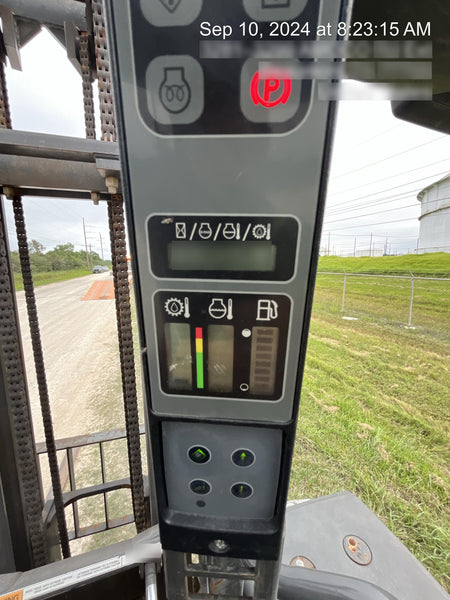 2021 CASE 588H