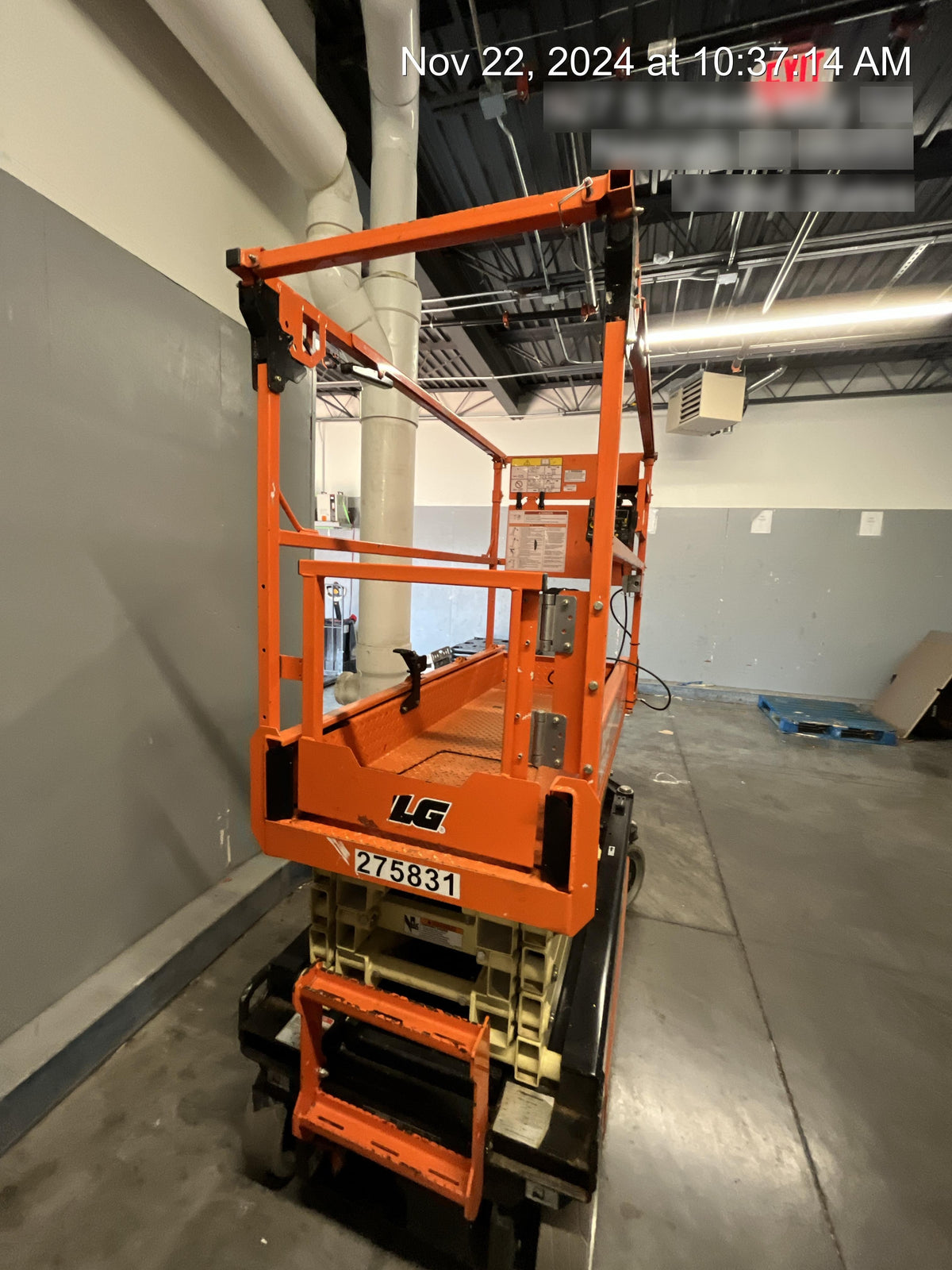 2022 JLG ES1932