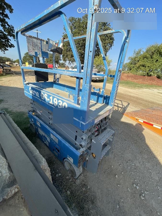 2018 Genie GS-1930 Genie GS-1930 w/Fixed Rail, Chain Entry