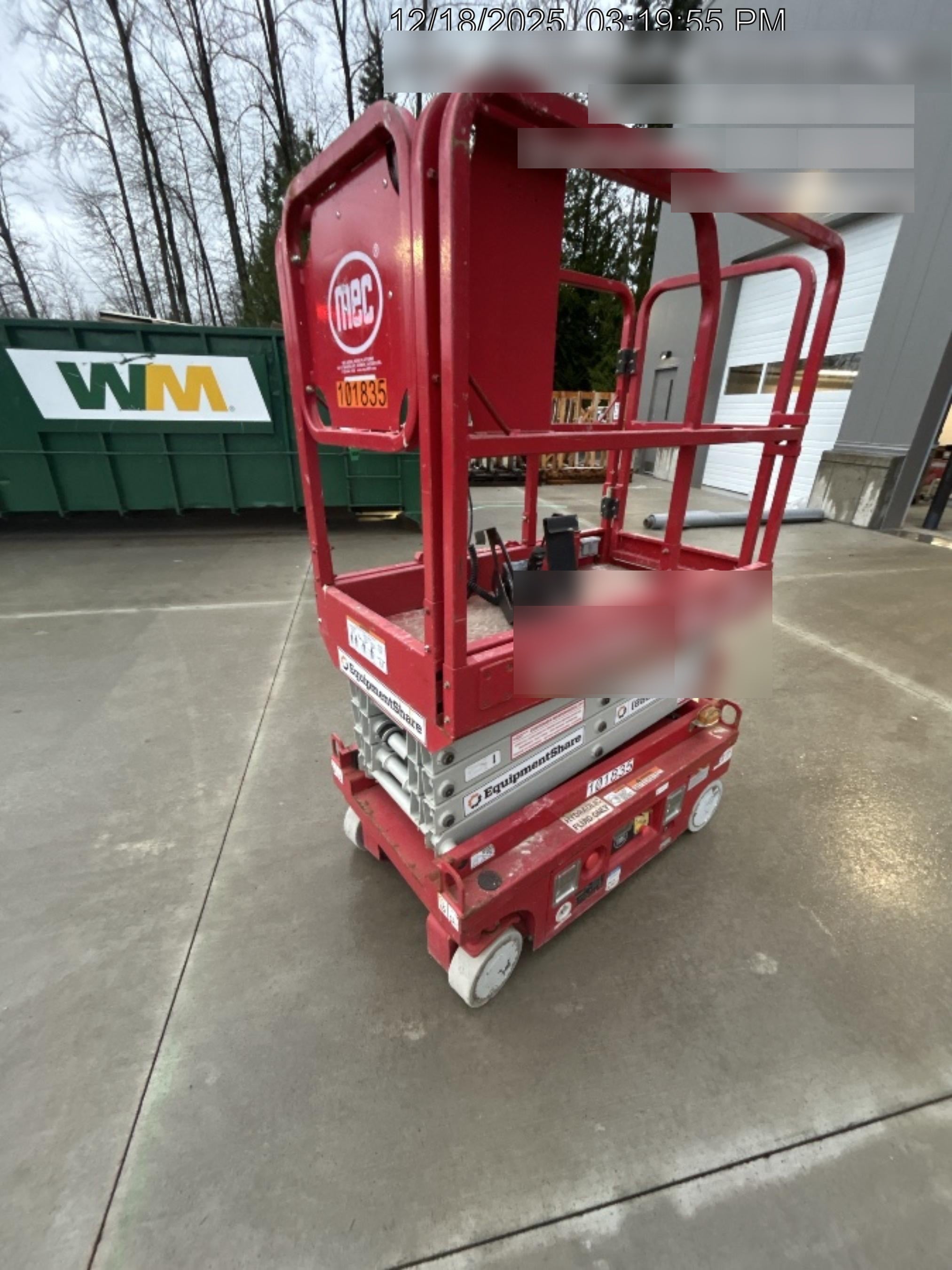 2020 MEC 1330SE Solid NM Tires, Steel Swing out Doors, LCS, Beacon, 900W Invertor