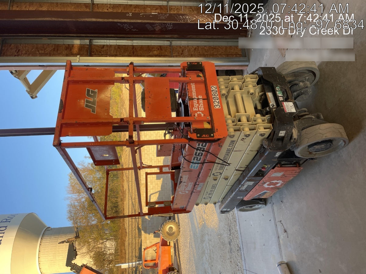 2023 JLG ES2632