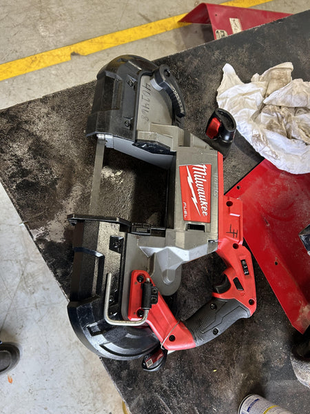 2024 MILWAUKEE 2729S-20