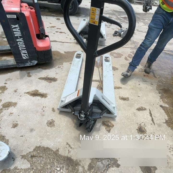 2025 STRONGWAY 5500 lb Pallet Jack