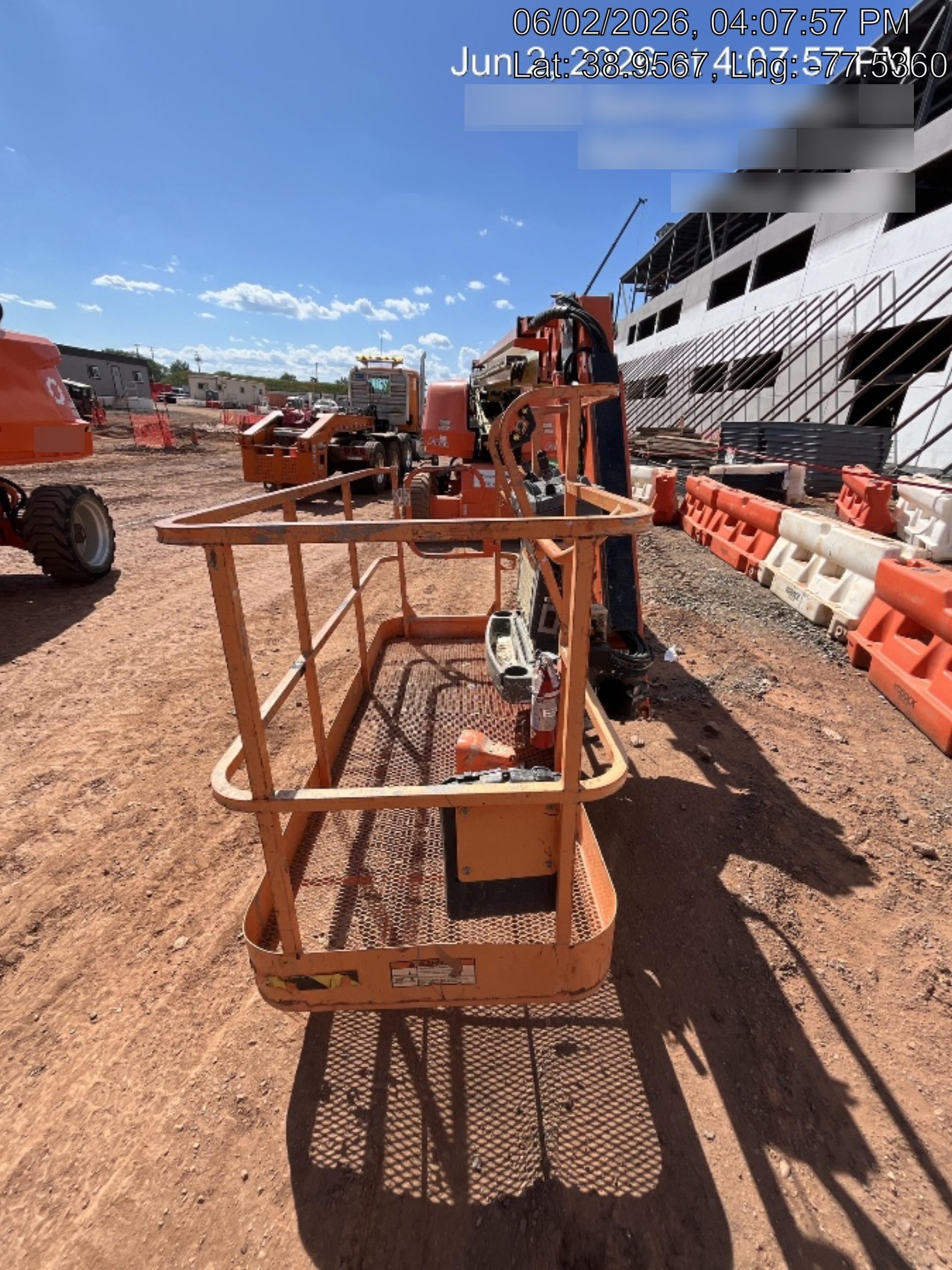 2021 JLG 660SJ