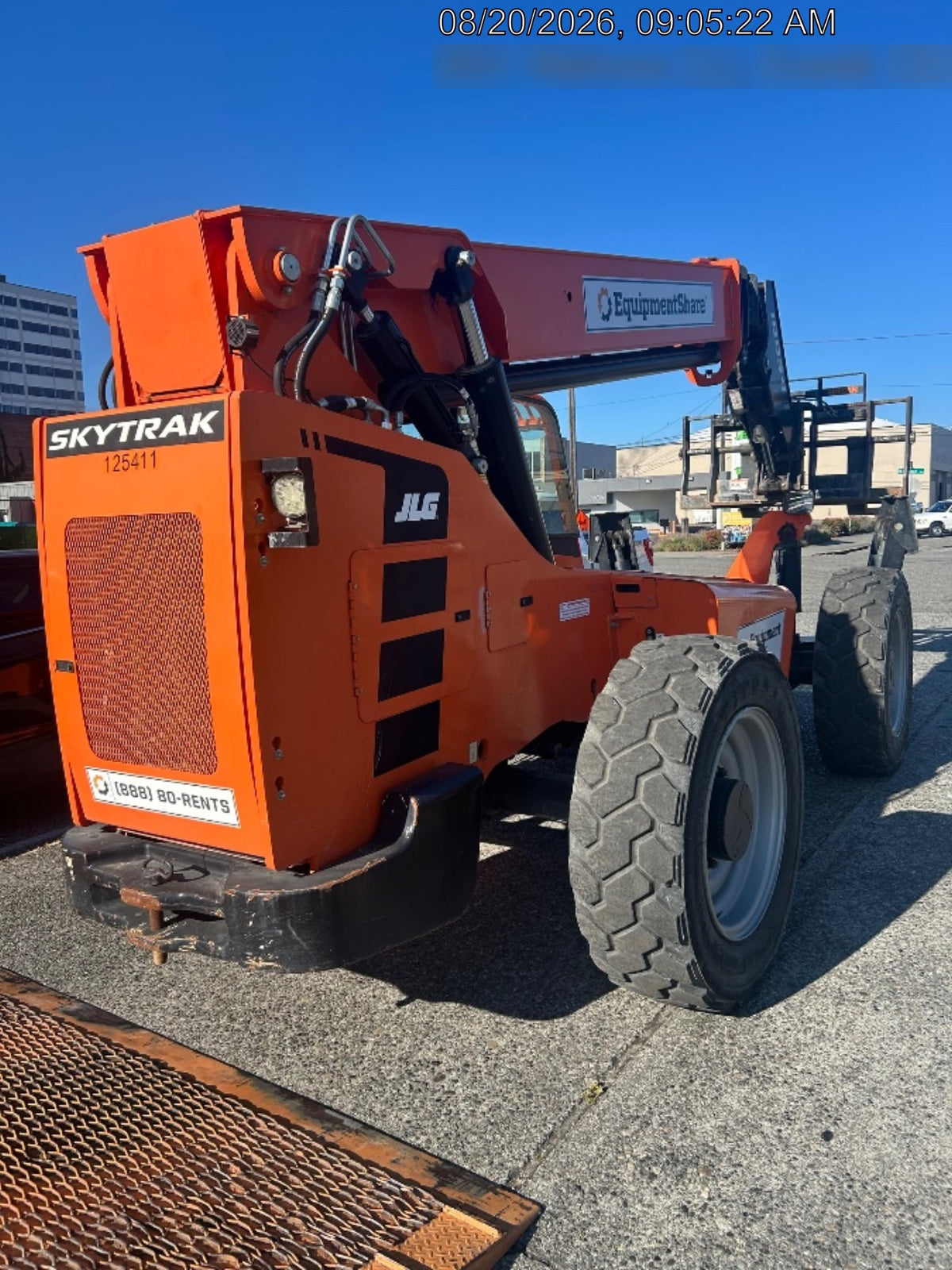 2021 JLG 1001095418S