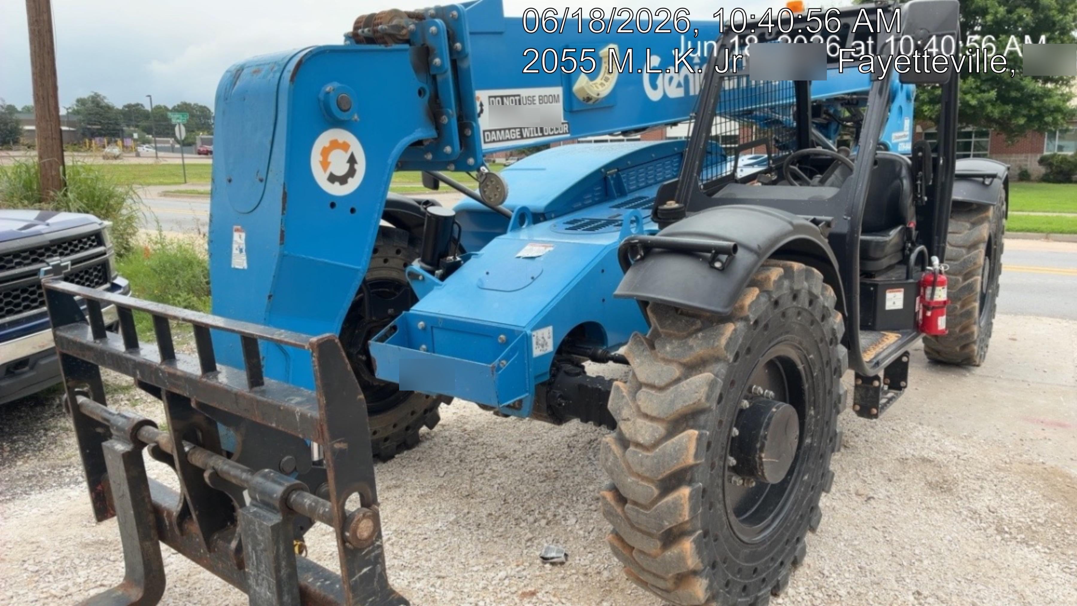2018 Genie GTH-844 Genie GTH-844 w/ROPS, Work Lights, Solid Tires, RH Cab Mesh, Beacon, 60" Carriage and Forks