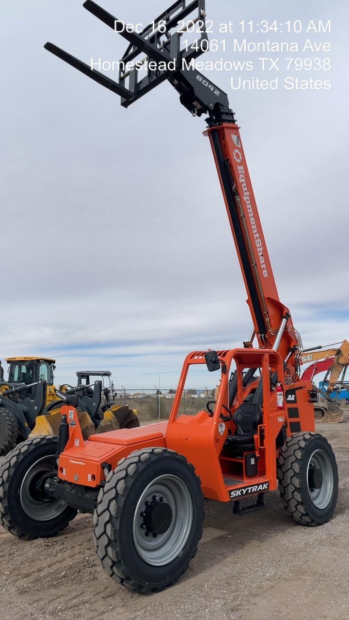 2022 SKYTRAK 8042