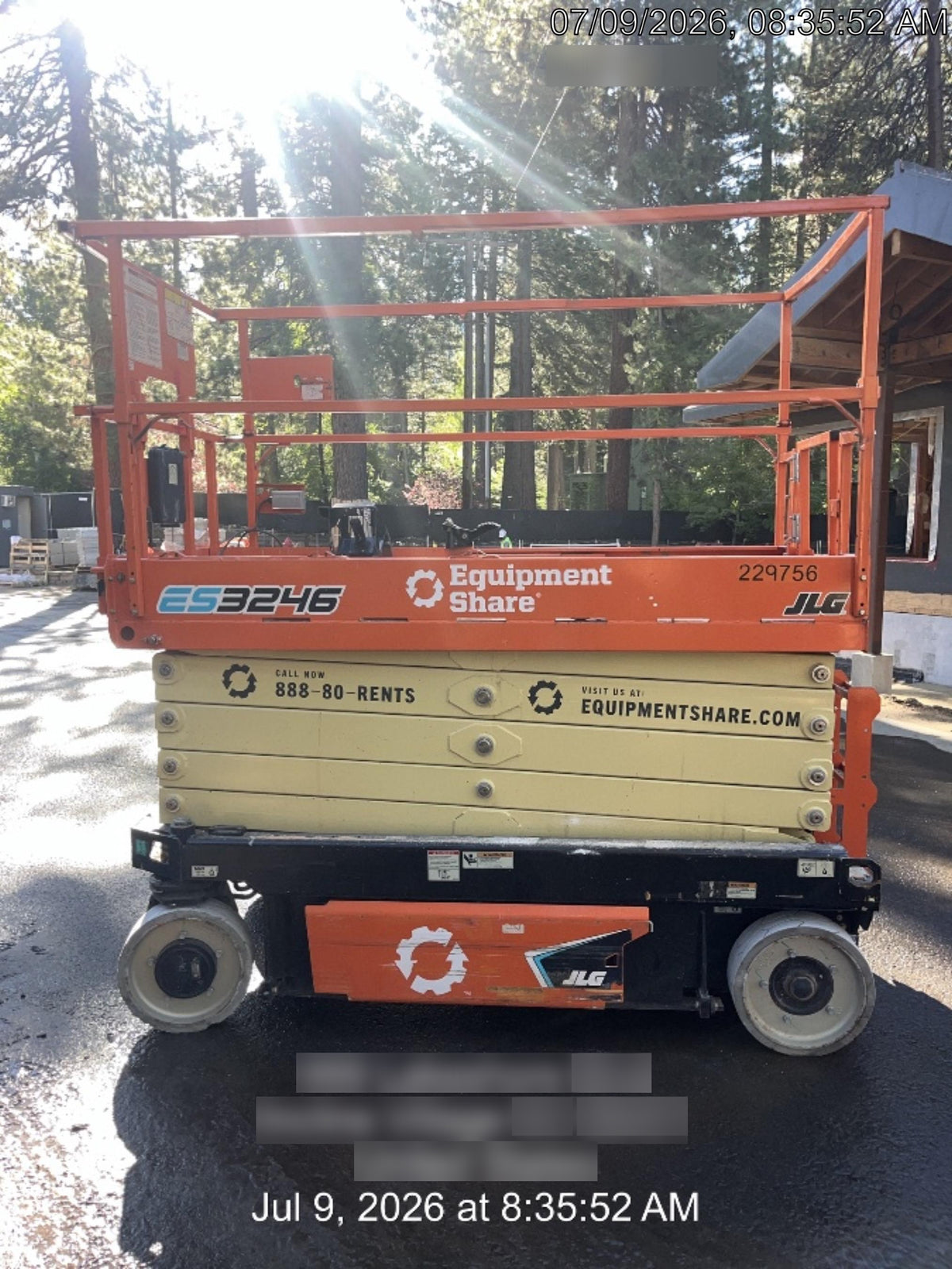 2022 JLG ES3246