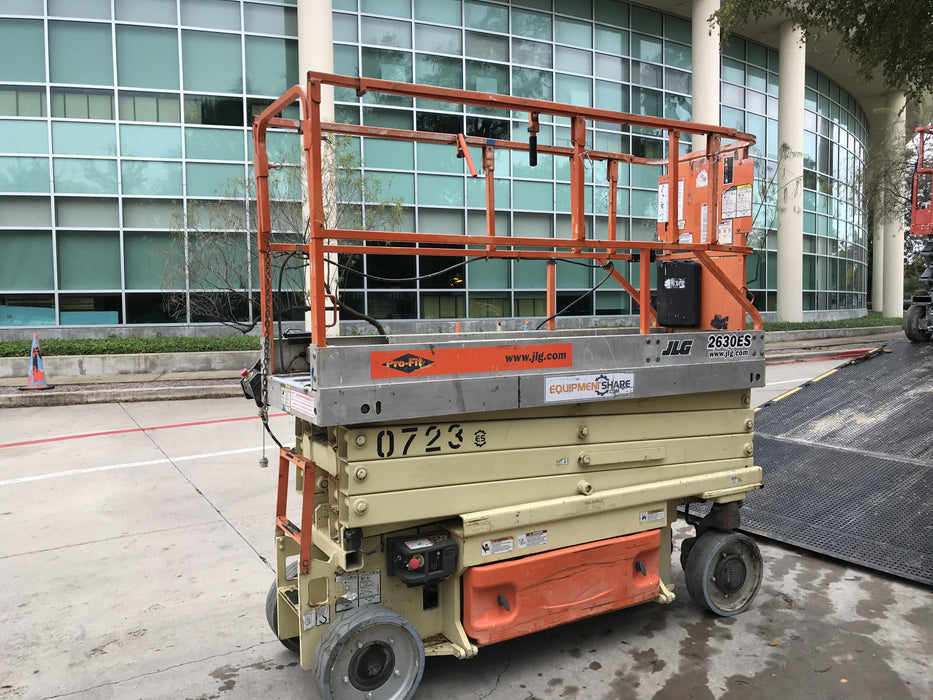 2006 JLG 2630ES